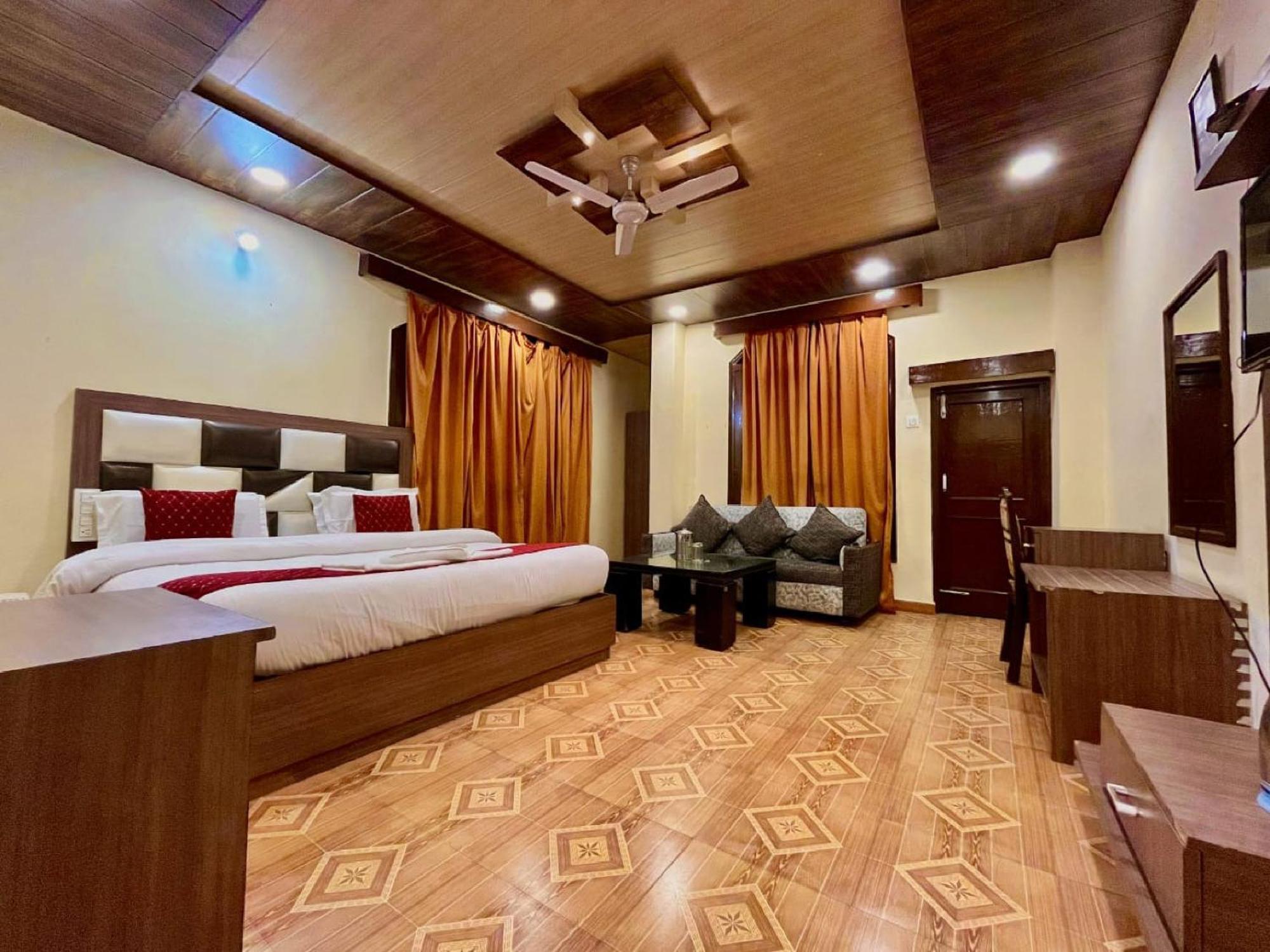Sparkle Star Resort Khajjiar Exterior photo